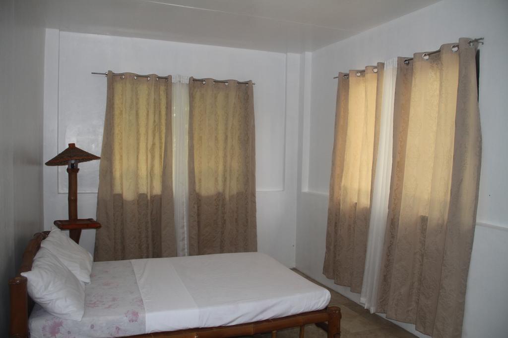 Rama International Beach Resort Botolan Zimmer foto